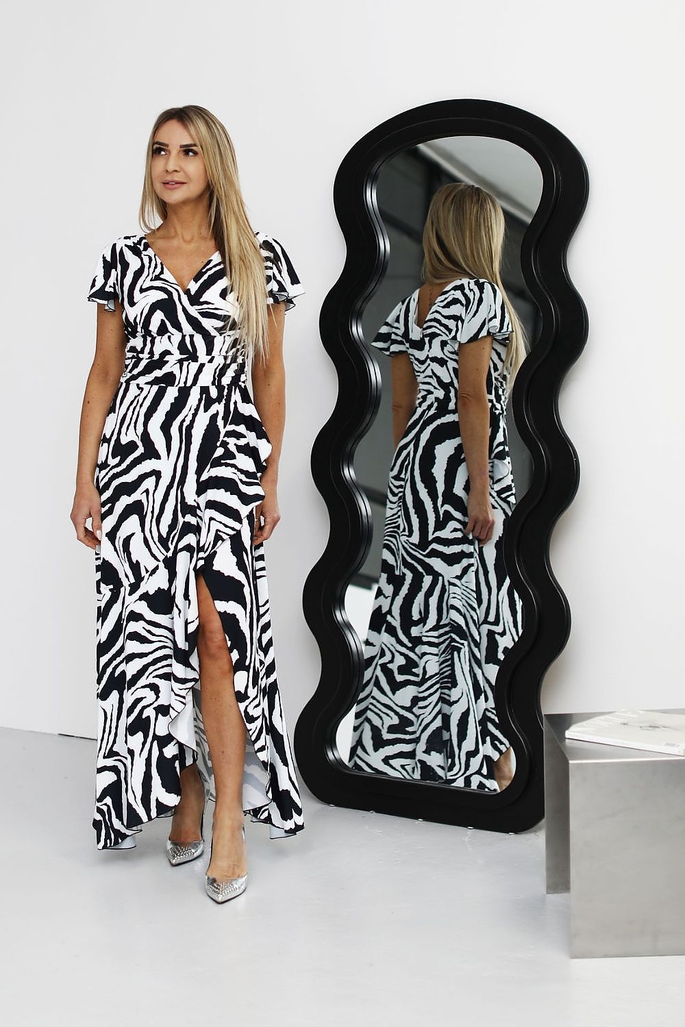 Long dress model 209671 Jersa